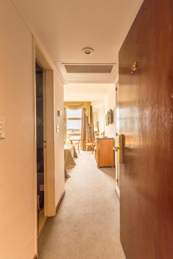 Hotel Libertador Tandil Esterno foto